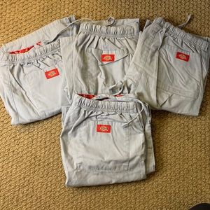 Like New Women’s Dickie’s Scrubs Size XS